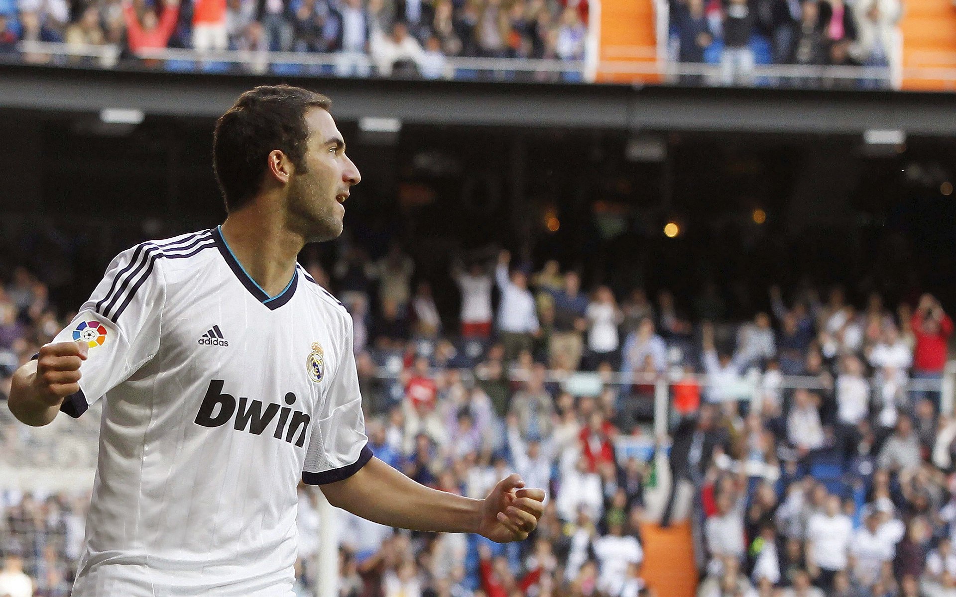 2026世界杯E组惊天冷门！乌兹别克斯坦完胜法国，巴雷拉一剑封喉改写足坛格局
